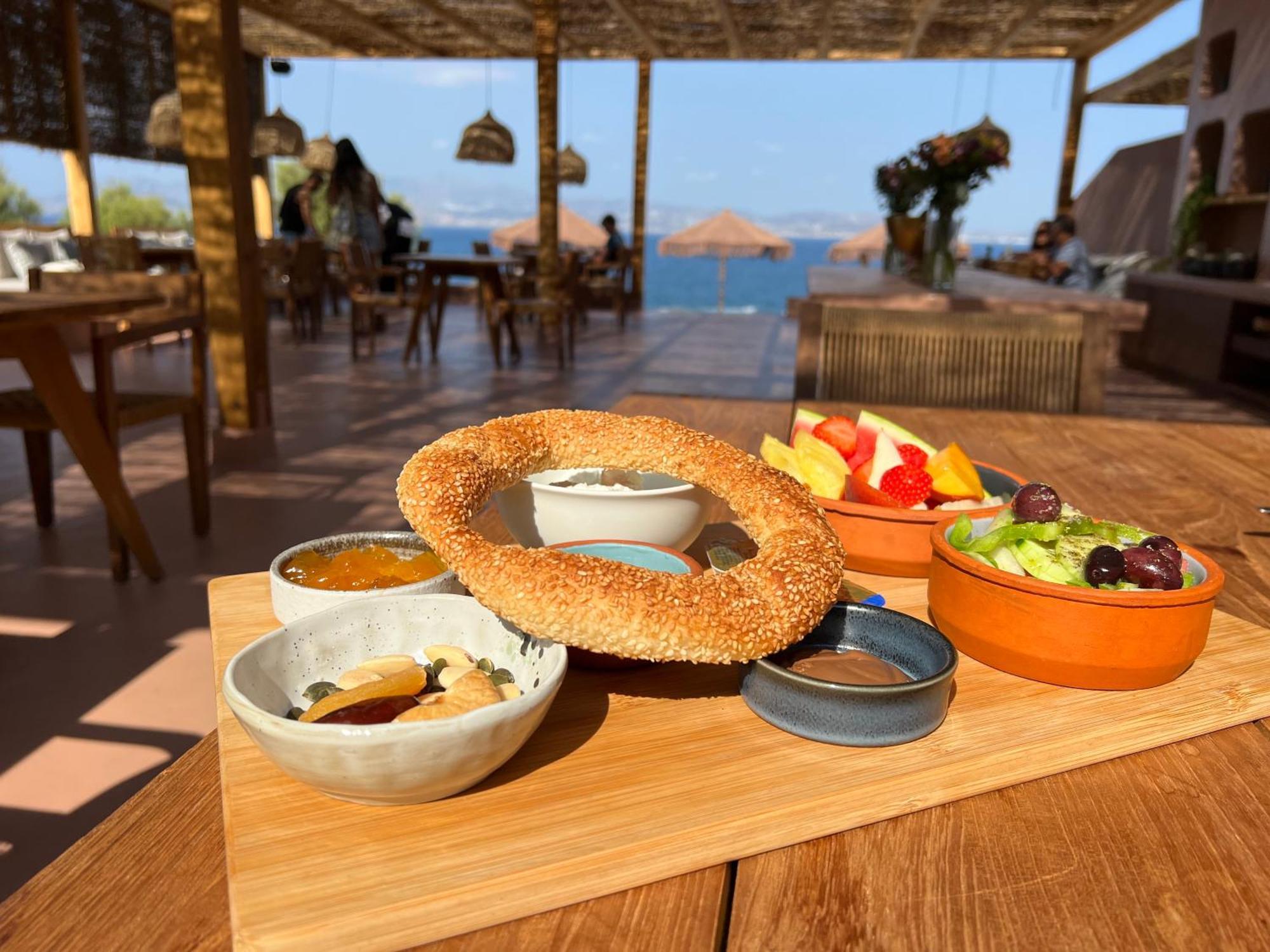 Akre Hotel Stelida  Eksteriør billede